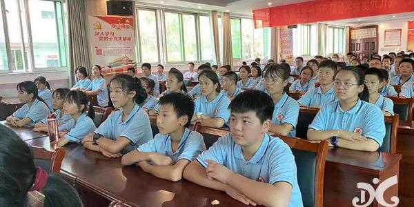 爱护环境 从我做起｜听听现外学子怎么说